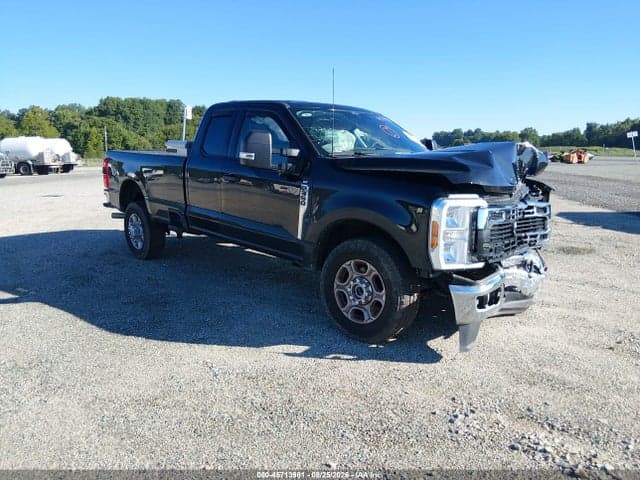2025 FORD F-350 XLT 1