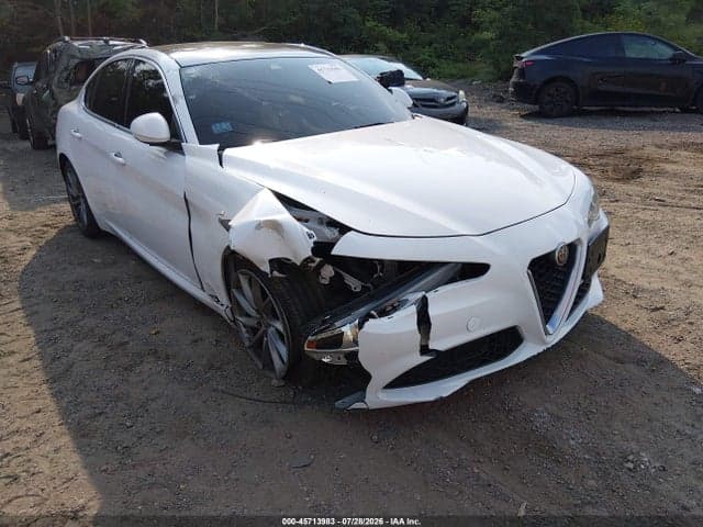 2020 ALFA ROMEO GIULIA AWD 6