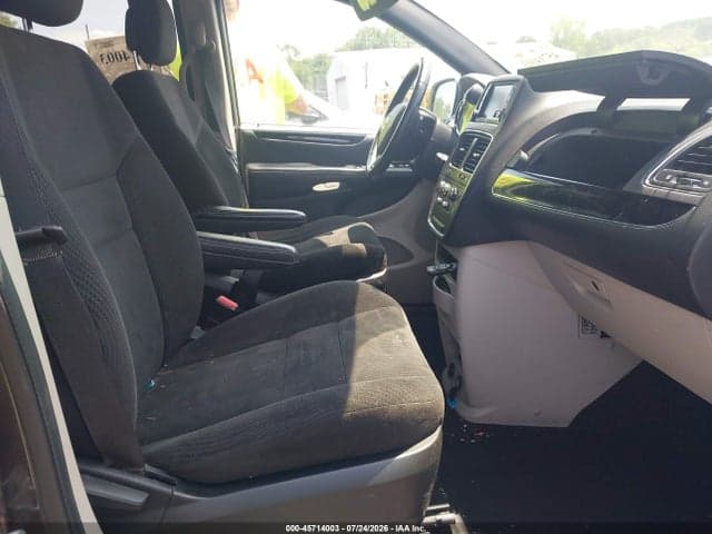 2017 DODGE GRAND CARAVAN SE PLUS 5