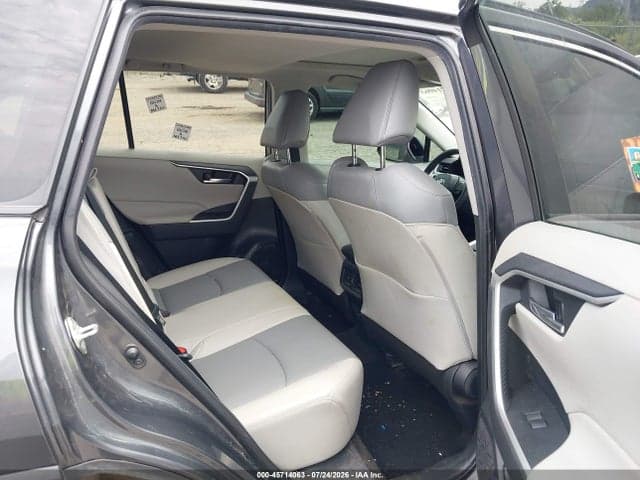 2020 TOYOTA RAV4 XLE PREMIUM 8