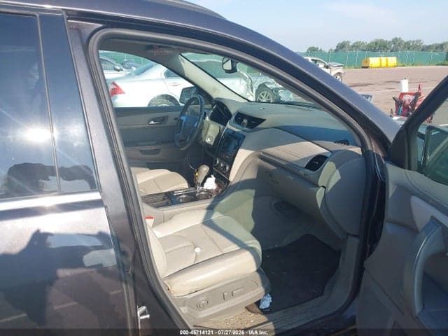 2017 CHEVROLET TRAVERSE LT 5