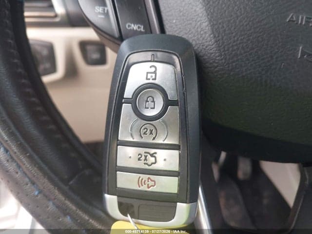 2017 FORD FUSION SE 11
