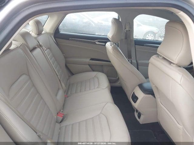 2017 FORD FUSION SE 8