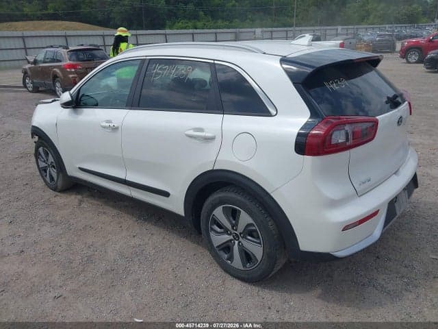 2018 KIA NIRO LX 3