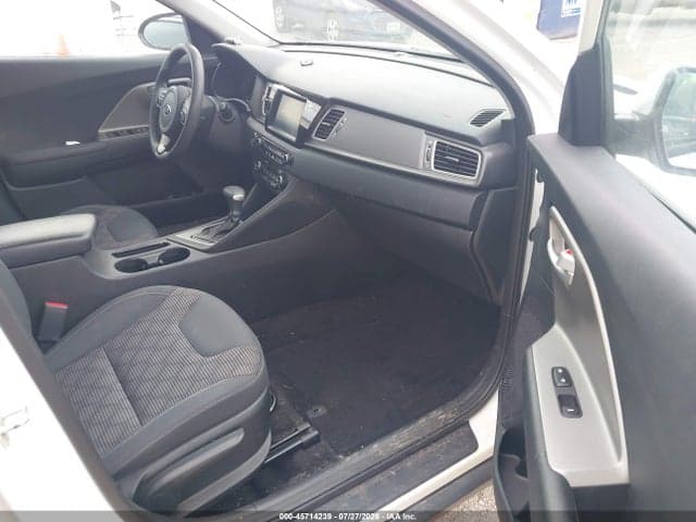 2018 KIA NIRO LX 5
