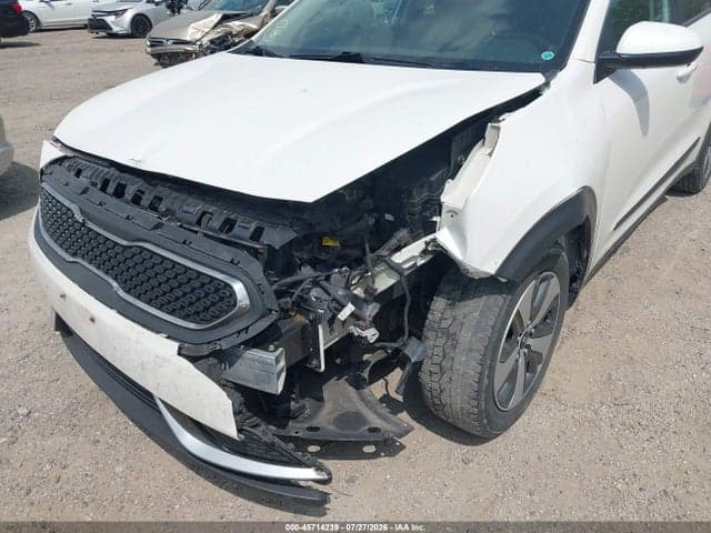 2018 KIA NIRO LX 6
