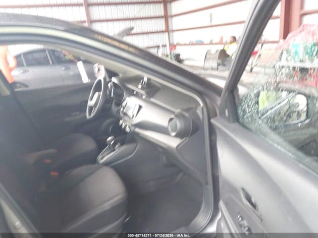 2023 NISSAN KICKS S XTRONIC CVT 5