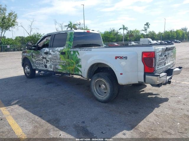 2022 FORD F-350 XLT 3
