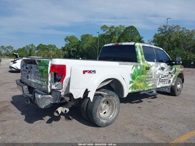 2022 FORD F-350 XLT 6
