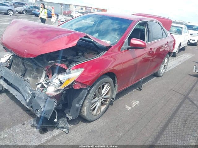 2017 TOYOTA CAMRY SE 2
