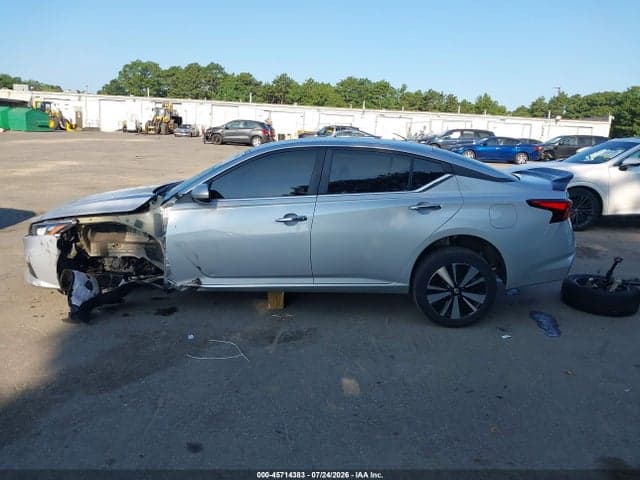 2022 NISSAN ALTIMA SV FWD 15
