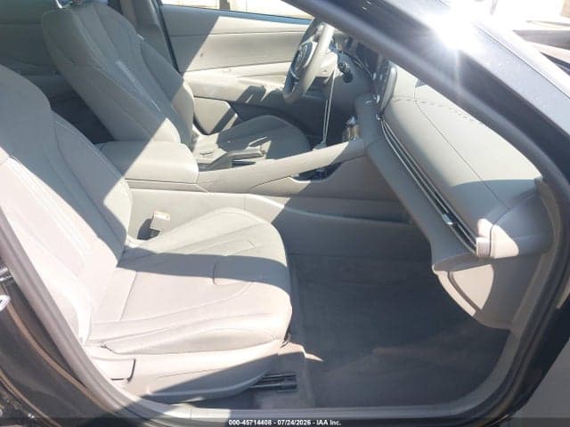 2023 HYUNDAI ELANTRA SEL 5