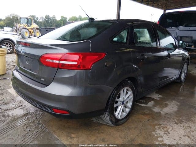 2017 FORD FOCUS SE 4