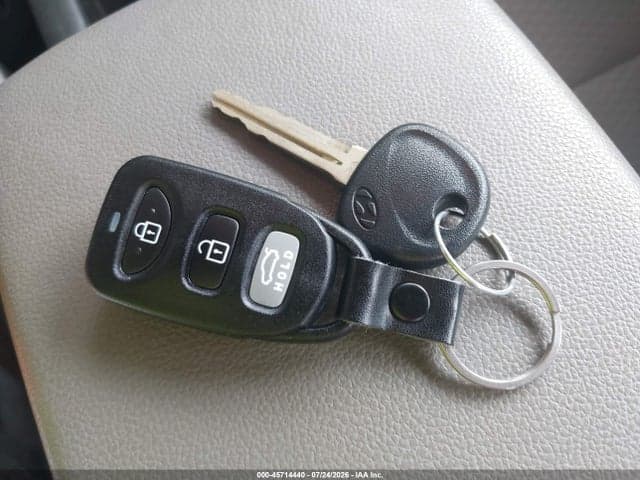 2020 HYUNDAI ELANTRA SE 11