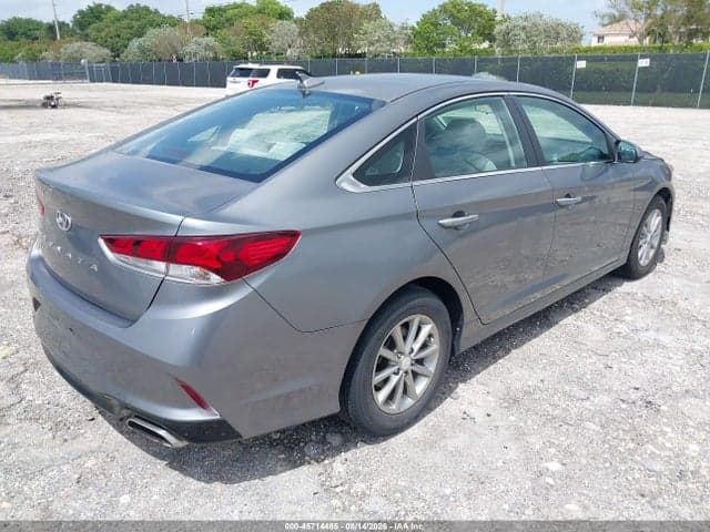 2019 HYUNDAI SONATA SE 4