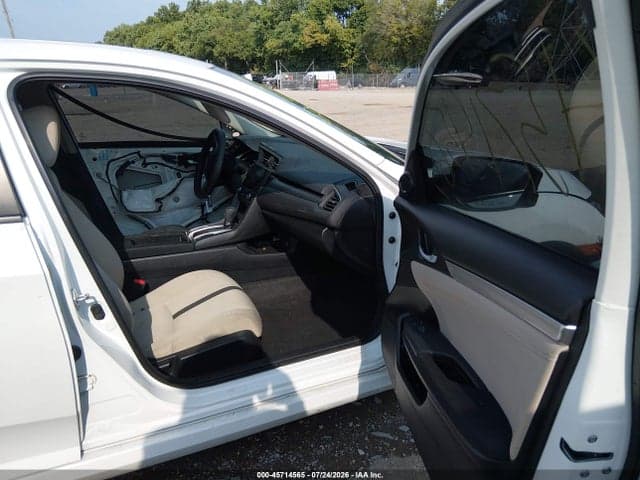 2018 HONDA CIVIC EX 5