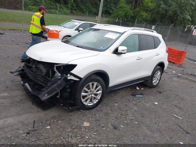 2017 NISSAN ROGUE SV 2