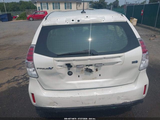 2017 TOYOTA PRIUS V FIVE 6