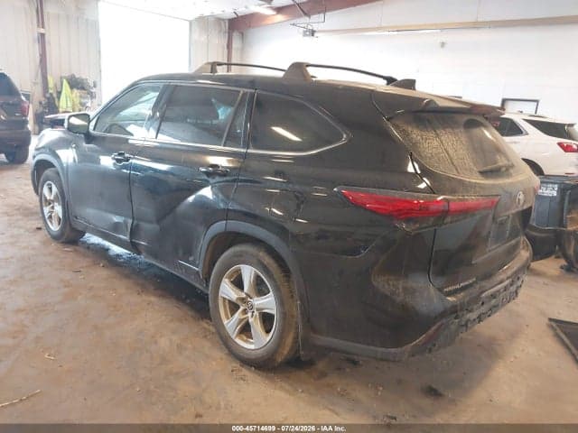 2022 TOYOTA HIGHLANDER L 3