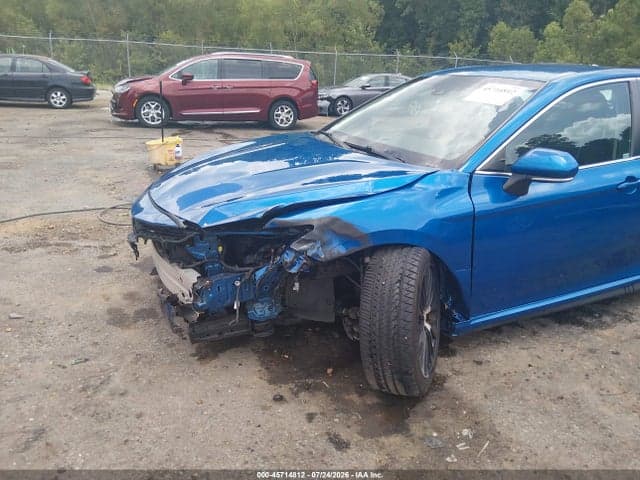 2018 TOYOTA CAMRY SE 6