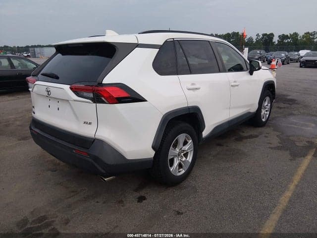 2020 TOYOTA RAV4 XLE 4