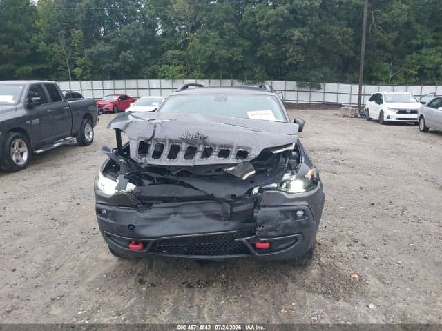 2019 JEEP CHEROKEE TRAILHAWK 4X4 6