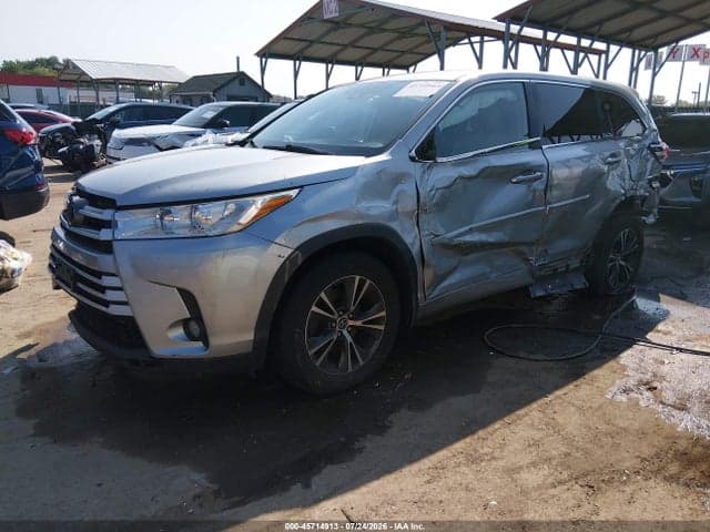 2018 TOYOTA HIGHLANDER LE PLUS 2