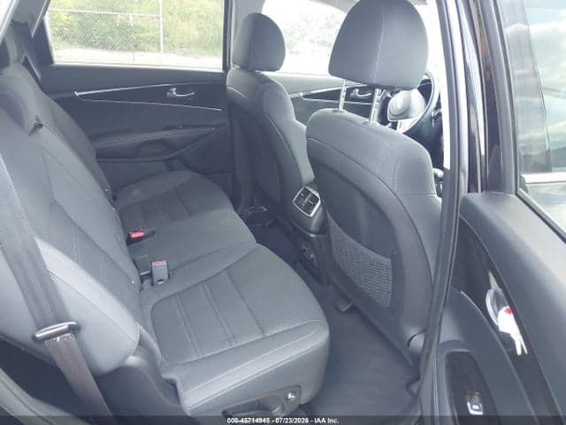 2020 KIA SORENTO 3.3L S 8