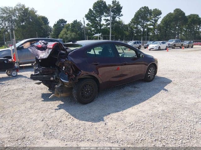 2017 KIA FORTE LX 4