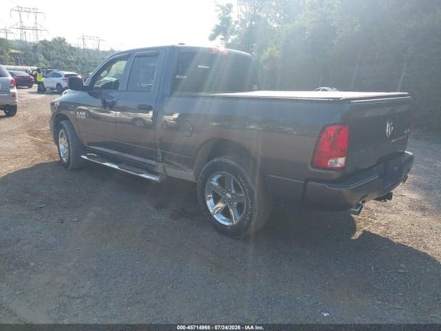 2018 RAM 1500 EXPRESS 4X4 6'4 BOX 3