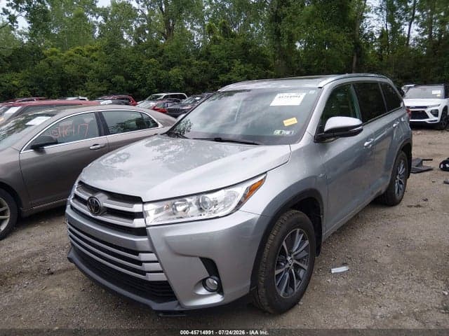2018 TOYOTA HIGHLANDER XLE 2
