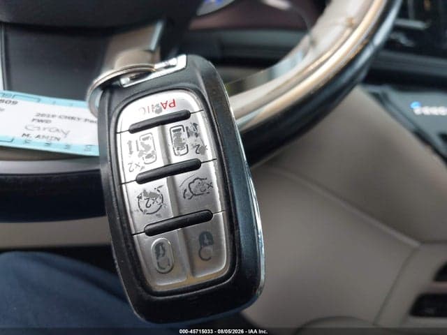 2019 CHRYSLER PACIFICA LIMITED 11