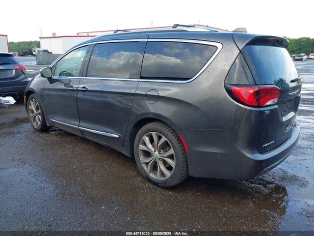 2019 CHRYSLER PACIFICA LIMITED 3