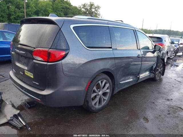 2019 CHRYSLER PACIFICA LIMITED 4