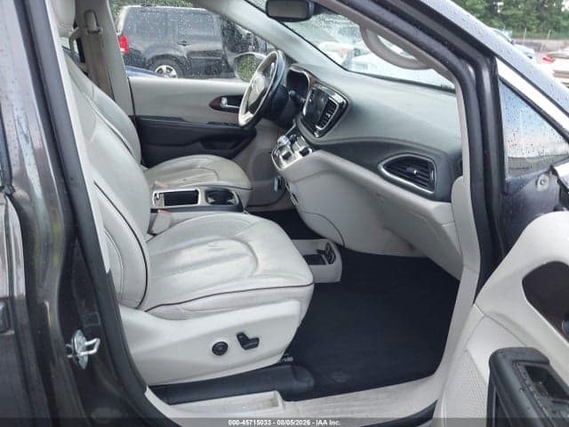 2019 CHRYSLER PACIFICA LIMITED 5