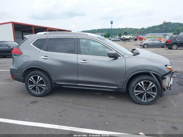 2017 NISSAN ROGUE SL 14