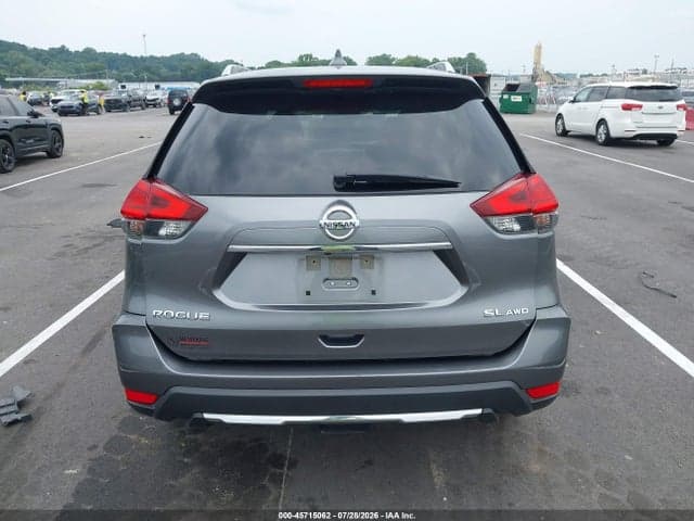 2017 NISSAN ROGUE SL 17