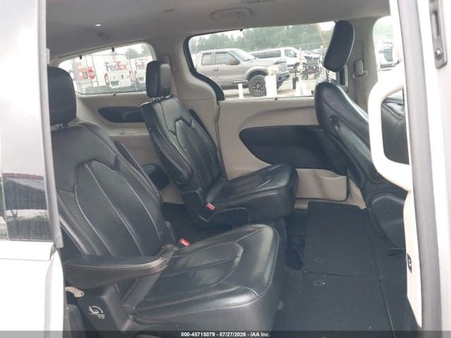 2017 CHRYSLER PACIFICA TOURING-L 8