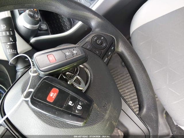 2025 TOYOTA RAV4 HYBRID XLE 11