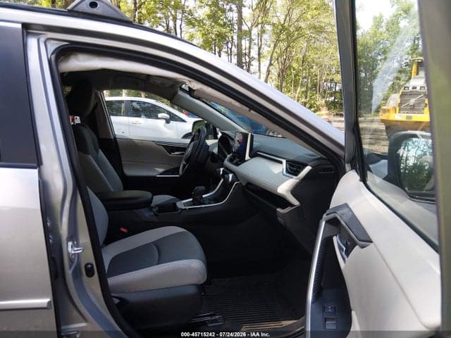 2025 TOYOTA RAV4 HYBRID XLE 5