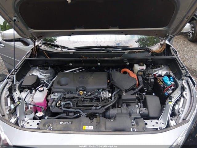 2025 TOYOTA RAV4 HYBRID XLE 10