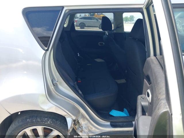 2019 KIA SOUL + 8