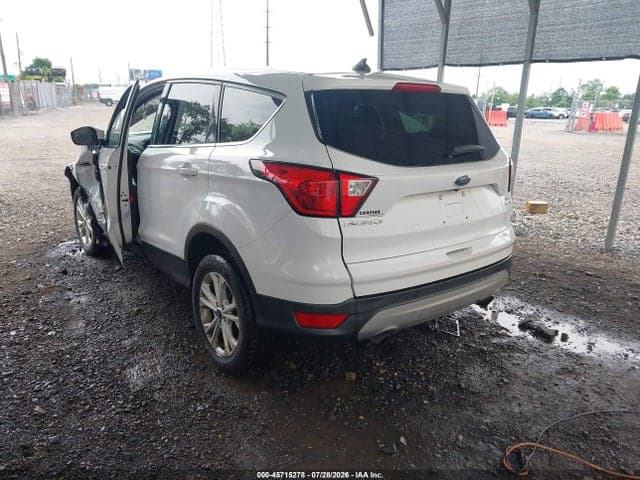 2019 FORD ESCAPE SE 3
