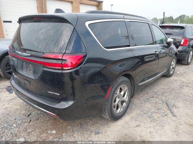 2023 CHRYSLER PACIFICA LIMITED 4