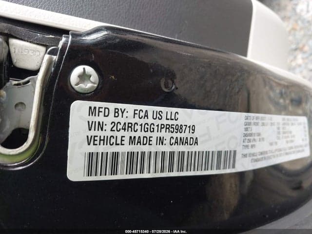 2023 CHRYSLER PACIFICA LIMITED 9
