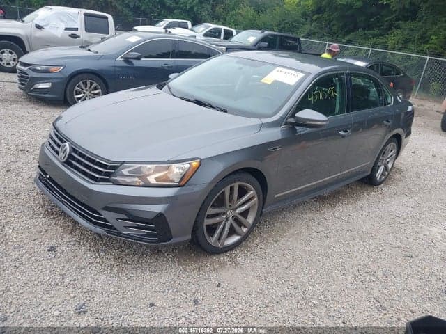 2017 VOLKSWAGEN PASSAT 1.8T R-LINE 2