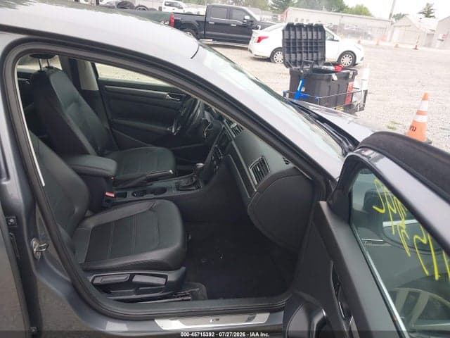 2017 VOLKSWAGEN PASSAT 1.8T R-LINE 5
