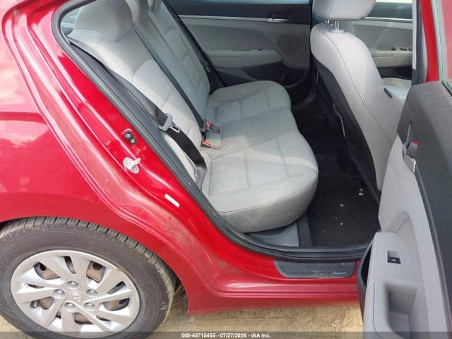 2019 HYUNDAI ELANTRA SE 8