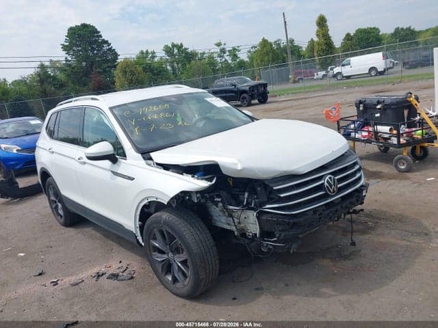 2023 VOLKSWAGEN TIGUAN 2.0T SE 1