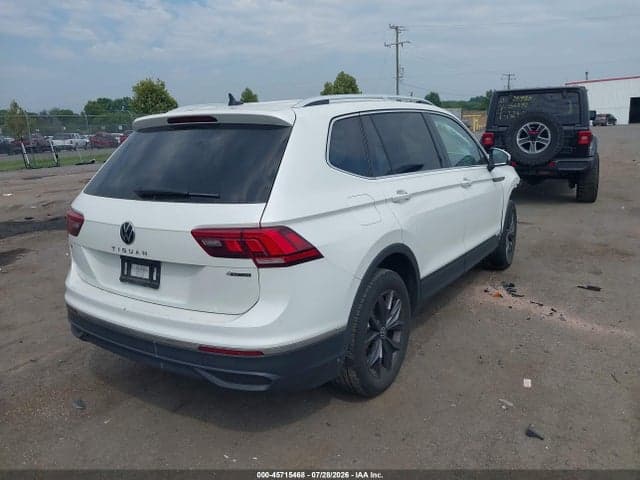 2023 VOLKSWAGEN TIGUAN 2.0T SE 4